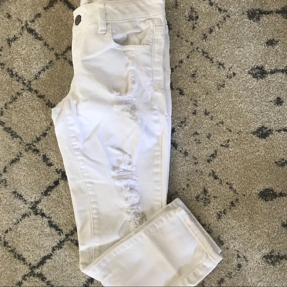 American Eagle Distressed White Jeans - Picture 1 of 4